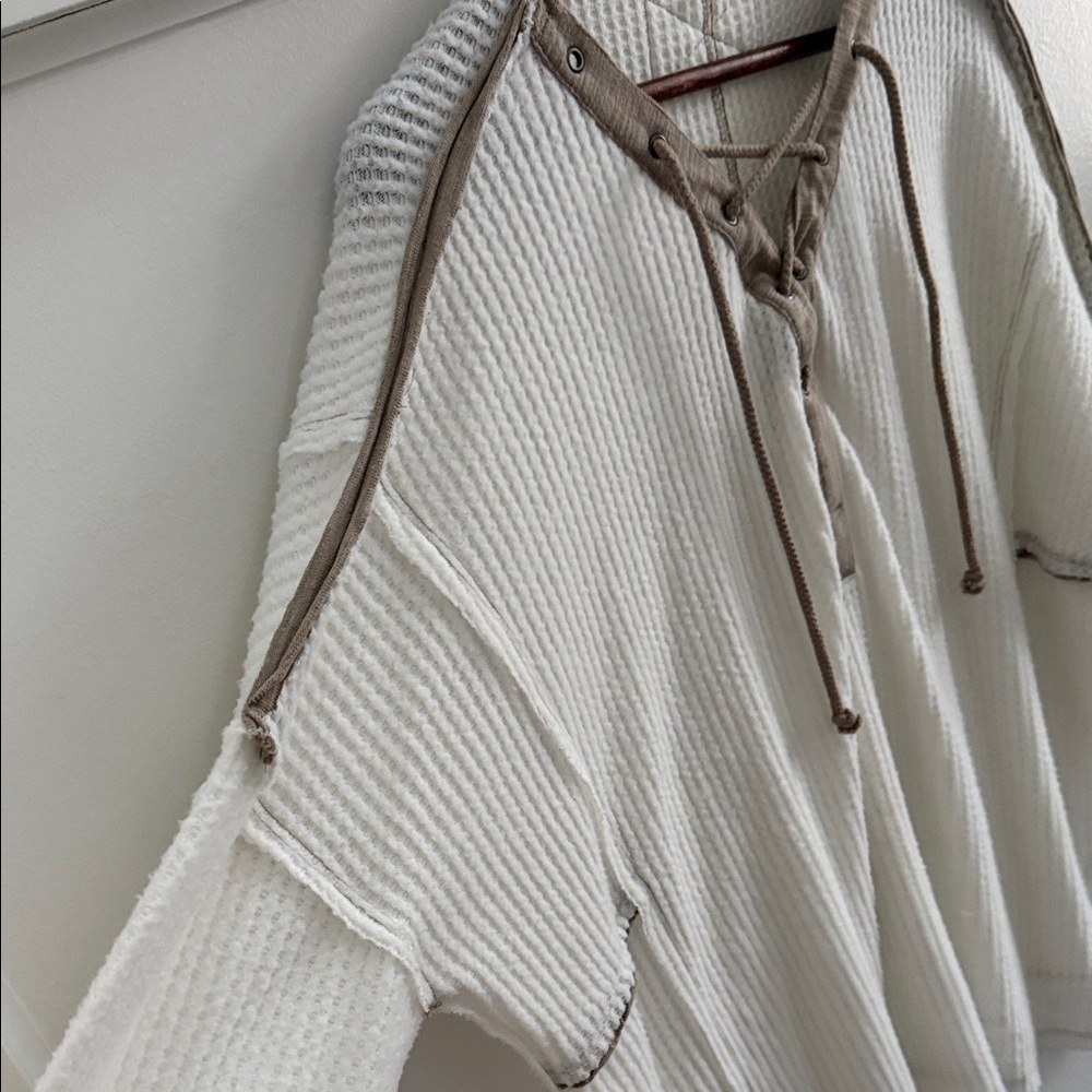 BKE Women’s Large Soft Ribbed Long Sleeve Shirt • Excellent Condition - Picture 7 of 10